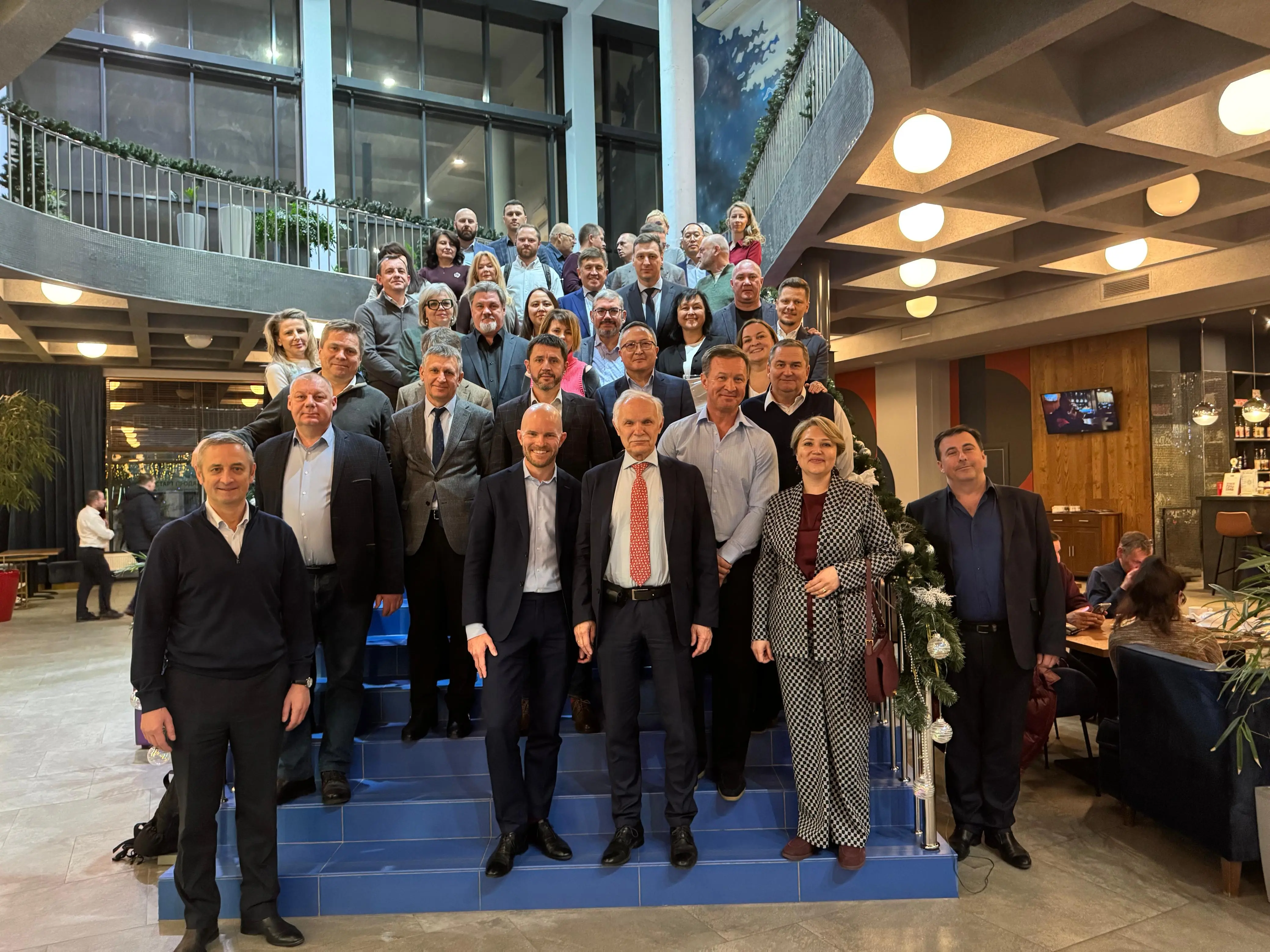 встреча филиалов (convert.io).webp